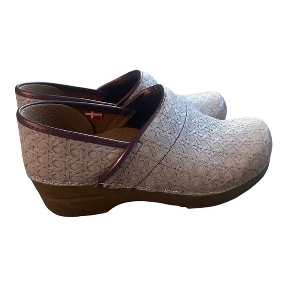 Sanita Women’s Purple Trim Clogs For Nurses, EU 35, US 4 - Picture 4 of 16